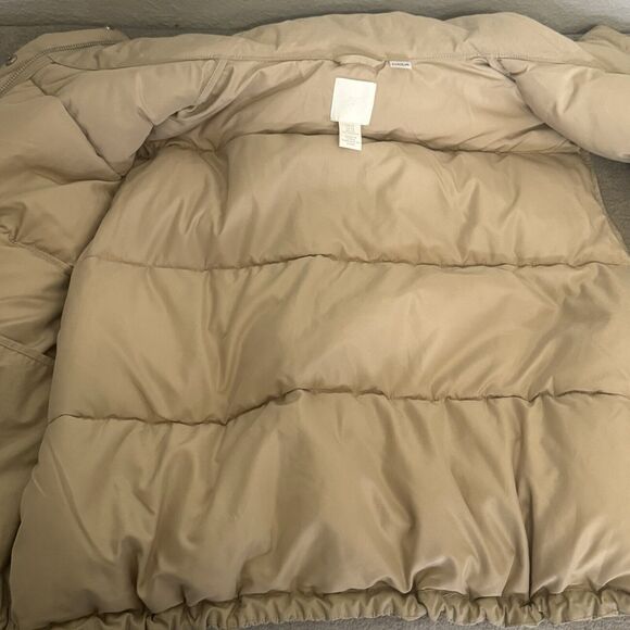 HM Vest Women XL Beige Quilted UCLA Collegiate Alumni Versatile Gorpcore Active - Picture 5 of 7